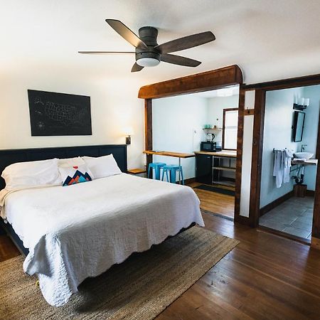 Left Coast Lodge - Pet Friendly Sisters Exterior foto