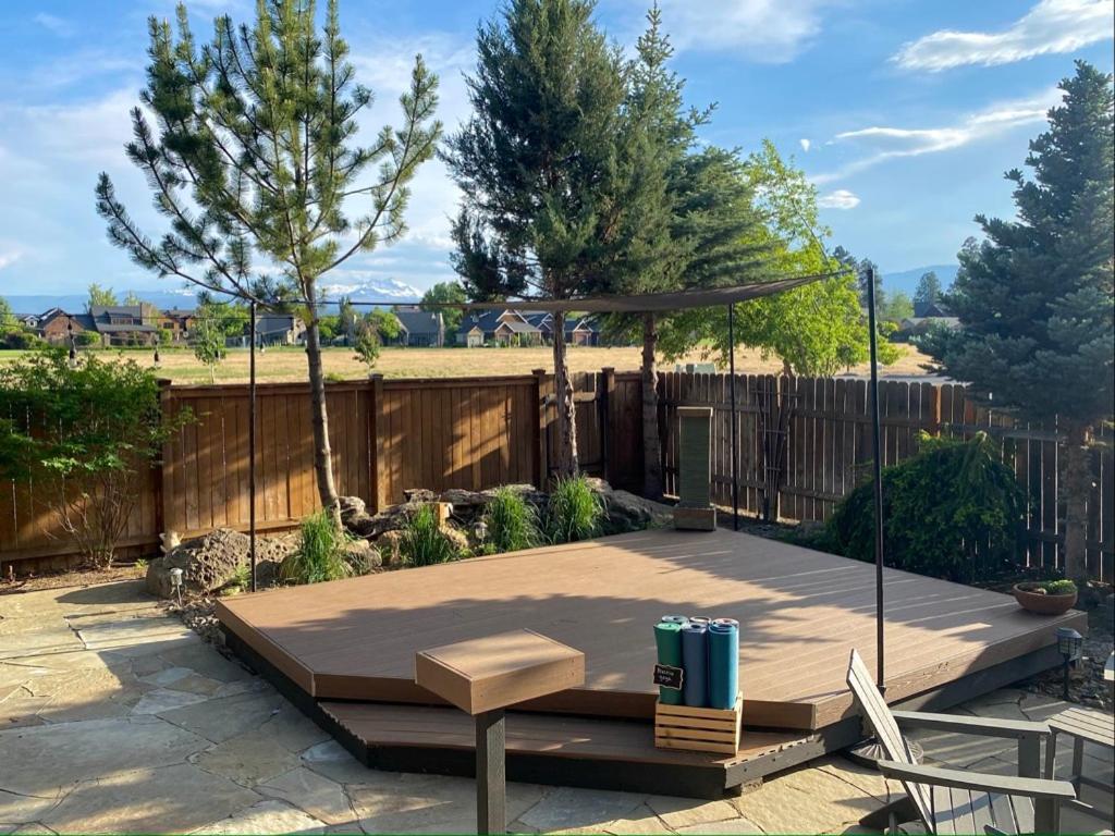 Left Coast Lodge - Pet Friendly Sisters Exterior foto